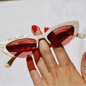 Poppy Lissiman's Solstice sunglasses in cream marble NWOT! **RARE**